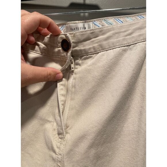 Van Heusen Light Khaki Capris | Women’s 18 | Button Hem Detail - Picture 2 of 9